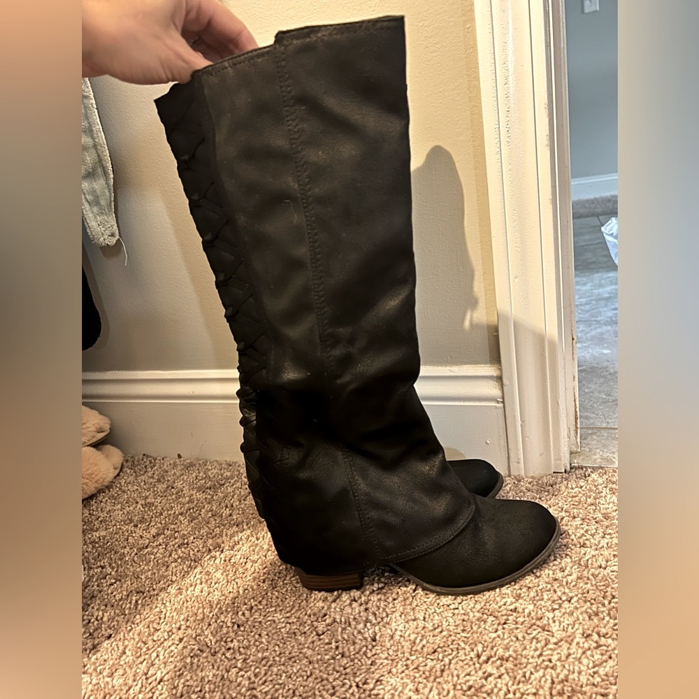 NWOT, Fergalicious Boots. Size 8. Sits below knee